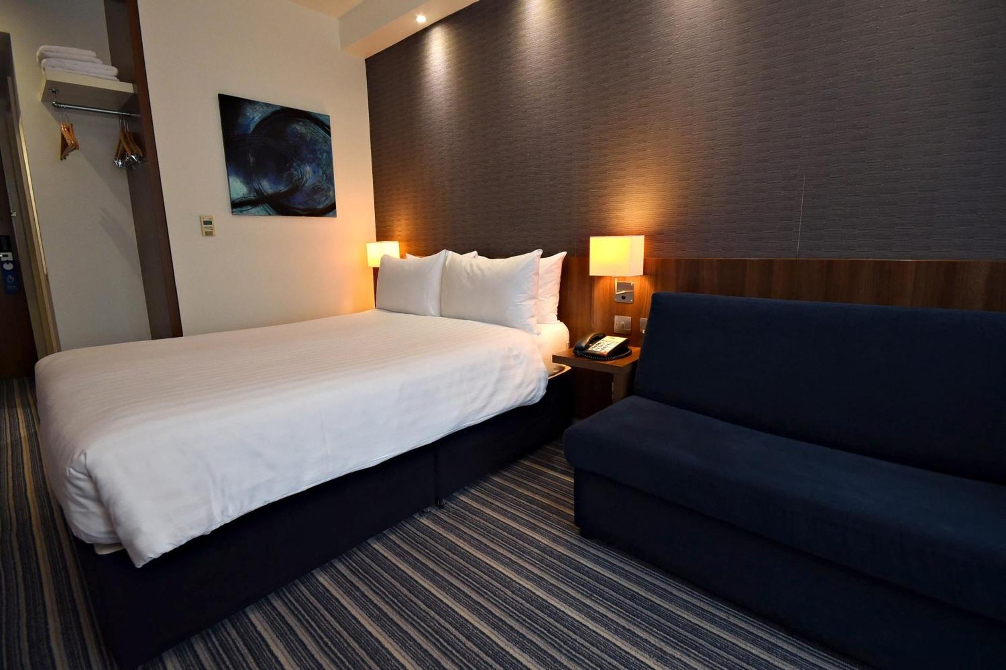 Express Centre Arena By Ihg Hotel